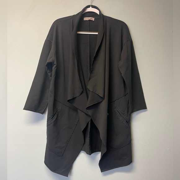 Amici Jackets & Blazers - Elegant Black Women's Cape Jacket